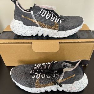 Mens Nike Space Hippie 01 size 9